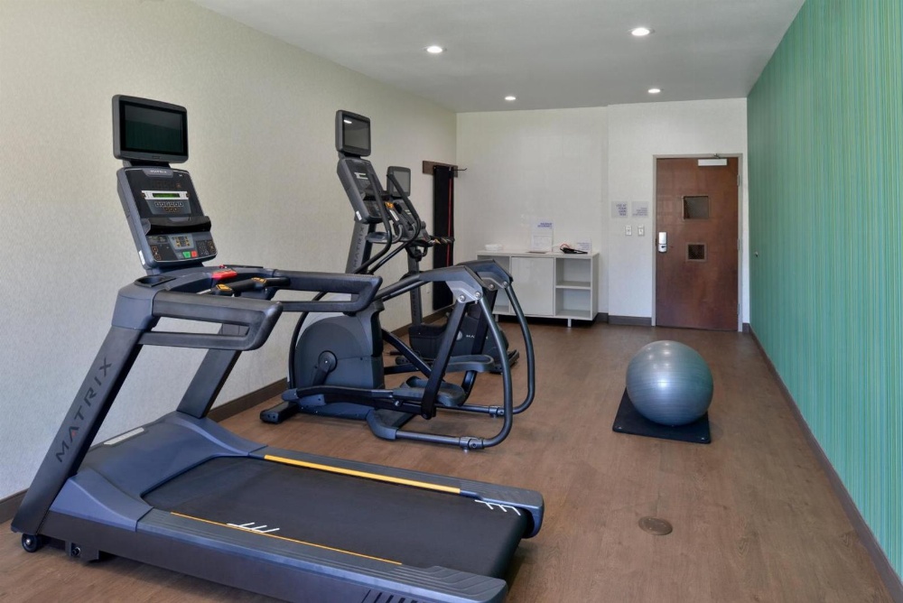 Holiday Inn Express Hotel & Suites Carthage by IHG